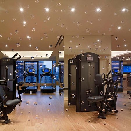 Grand Hyatt Taipei Hotel Exterior foto The gym at The Landmark, Hong Kong